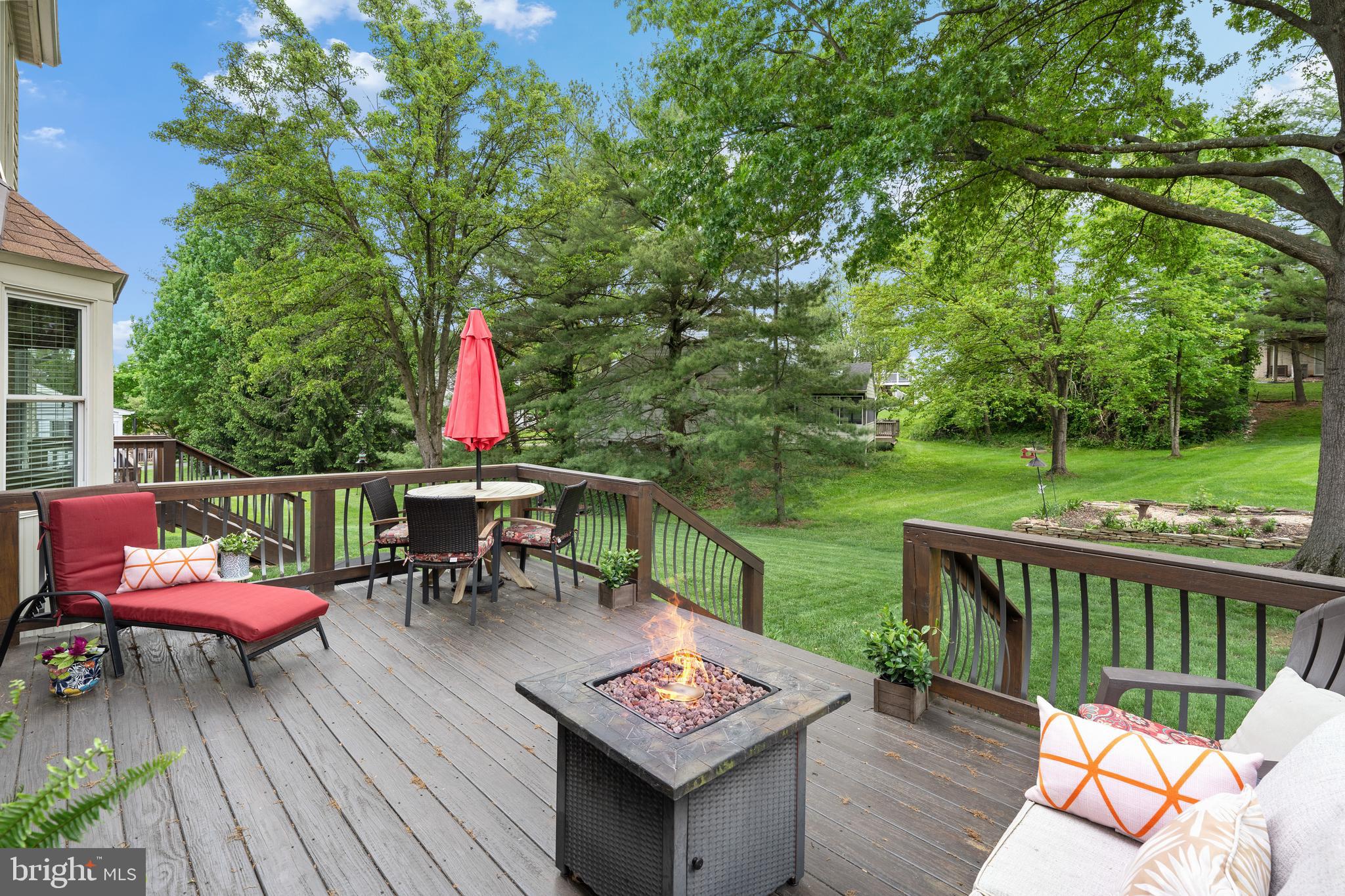 12 GOLDEN GRASS COURT