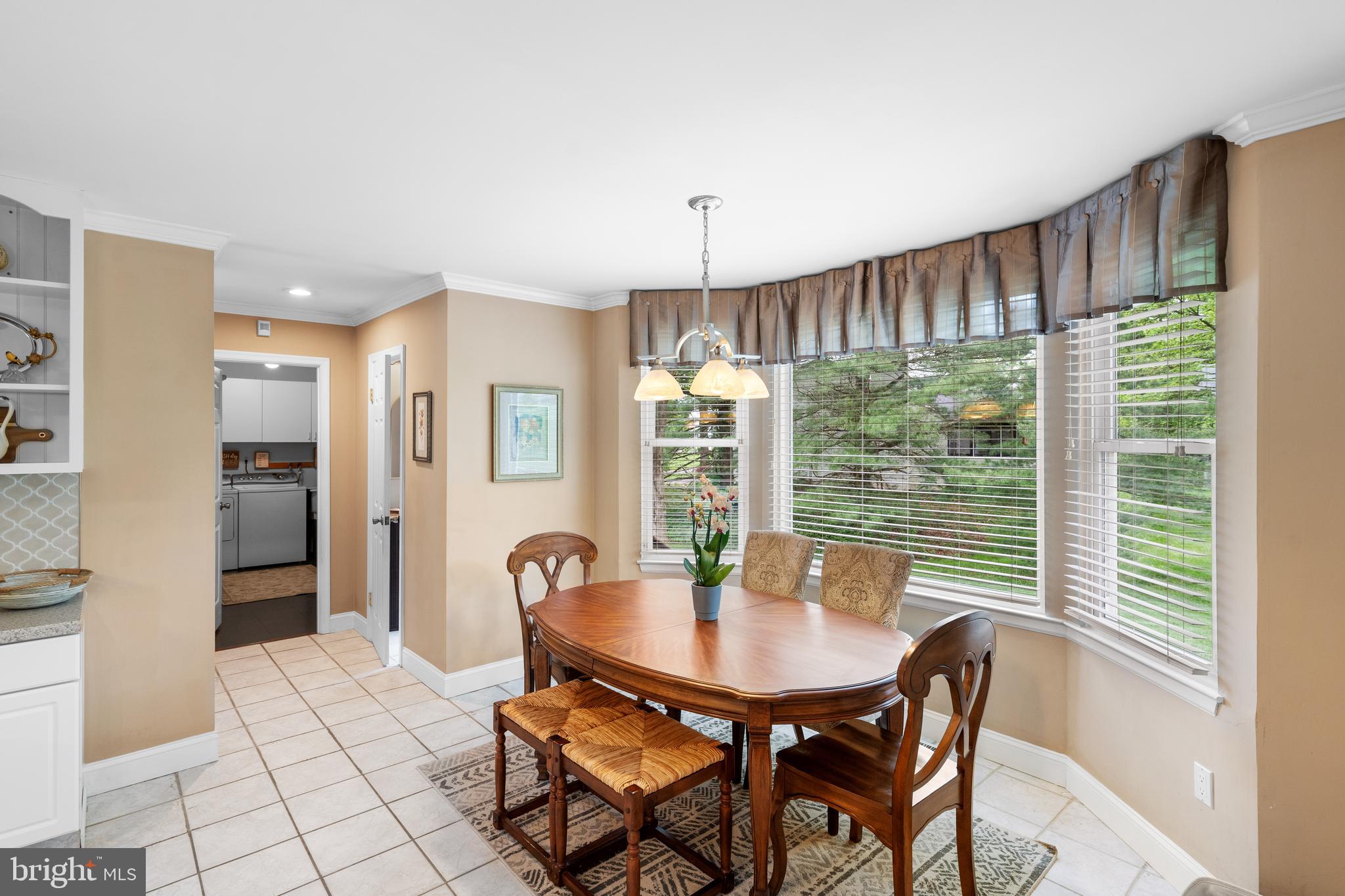 12 GOLDEN GRASS COURT