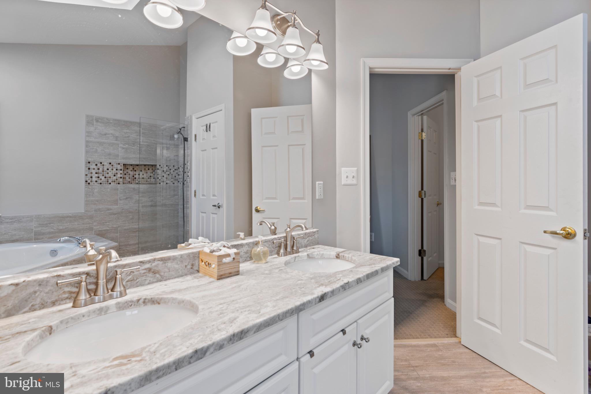 814 STABLE MANOR ROAD