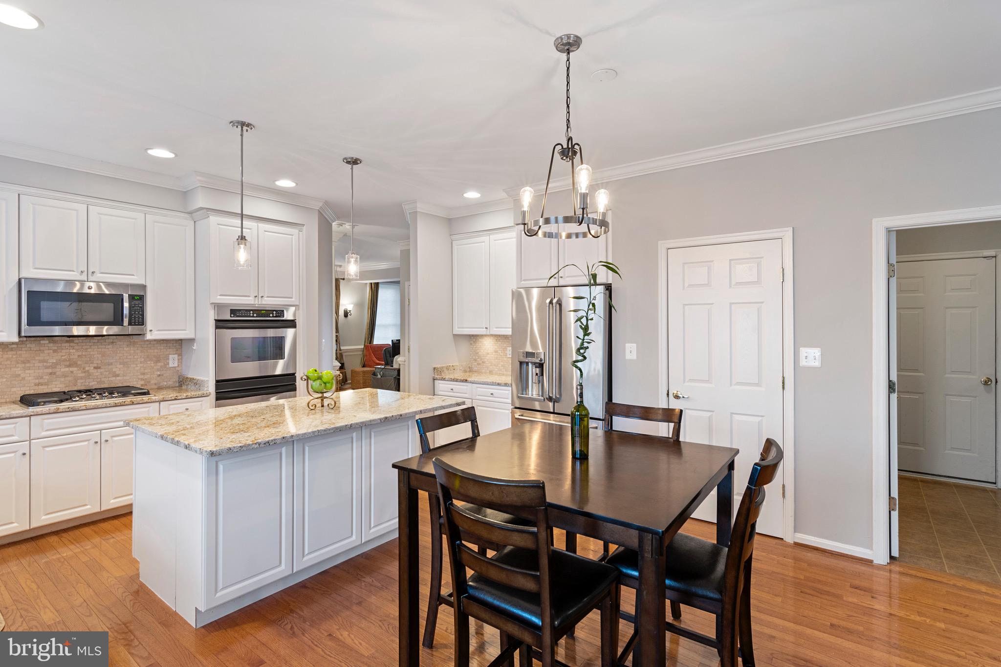 814 STABLE MANOR ROAD