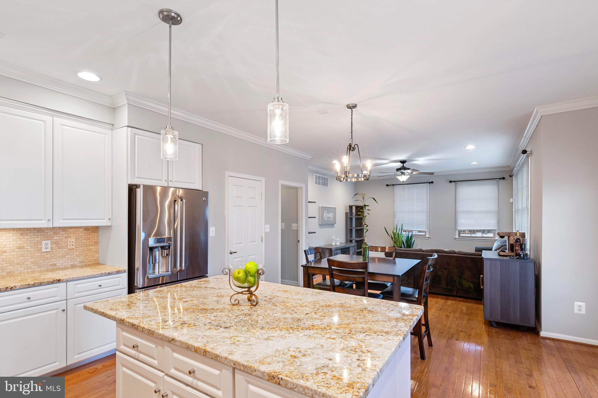 814 STABLE MANOR ROAD