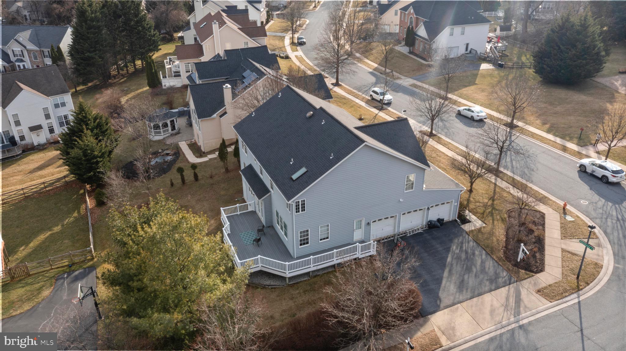 814 STABLE MANOR ROAD