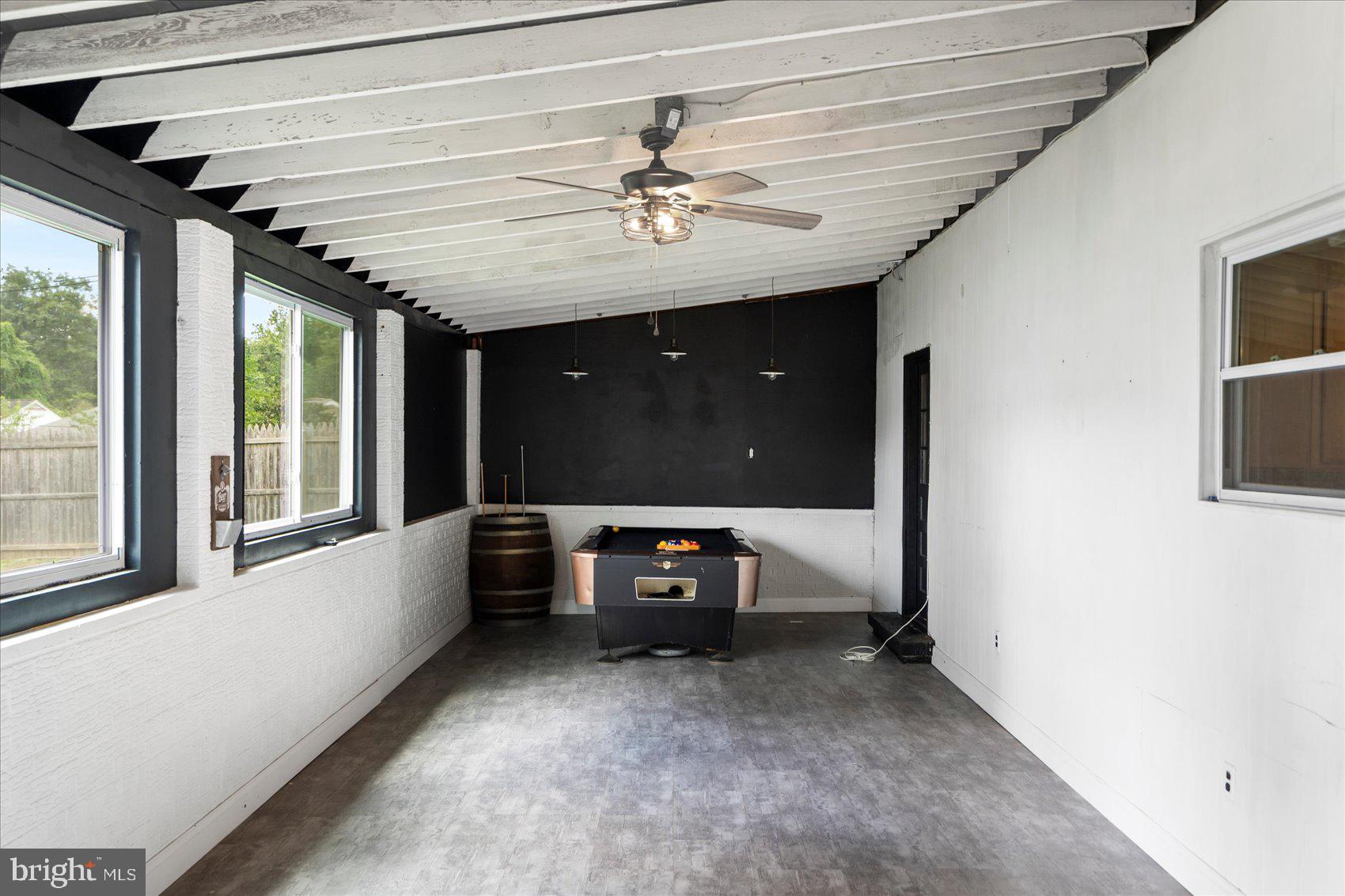 4103 LOCH LOMOND DRIVE