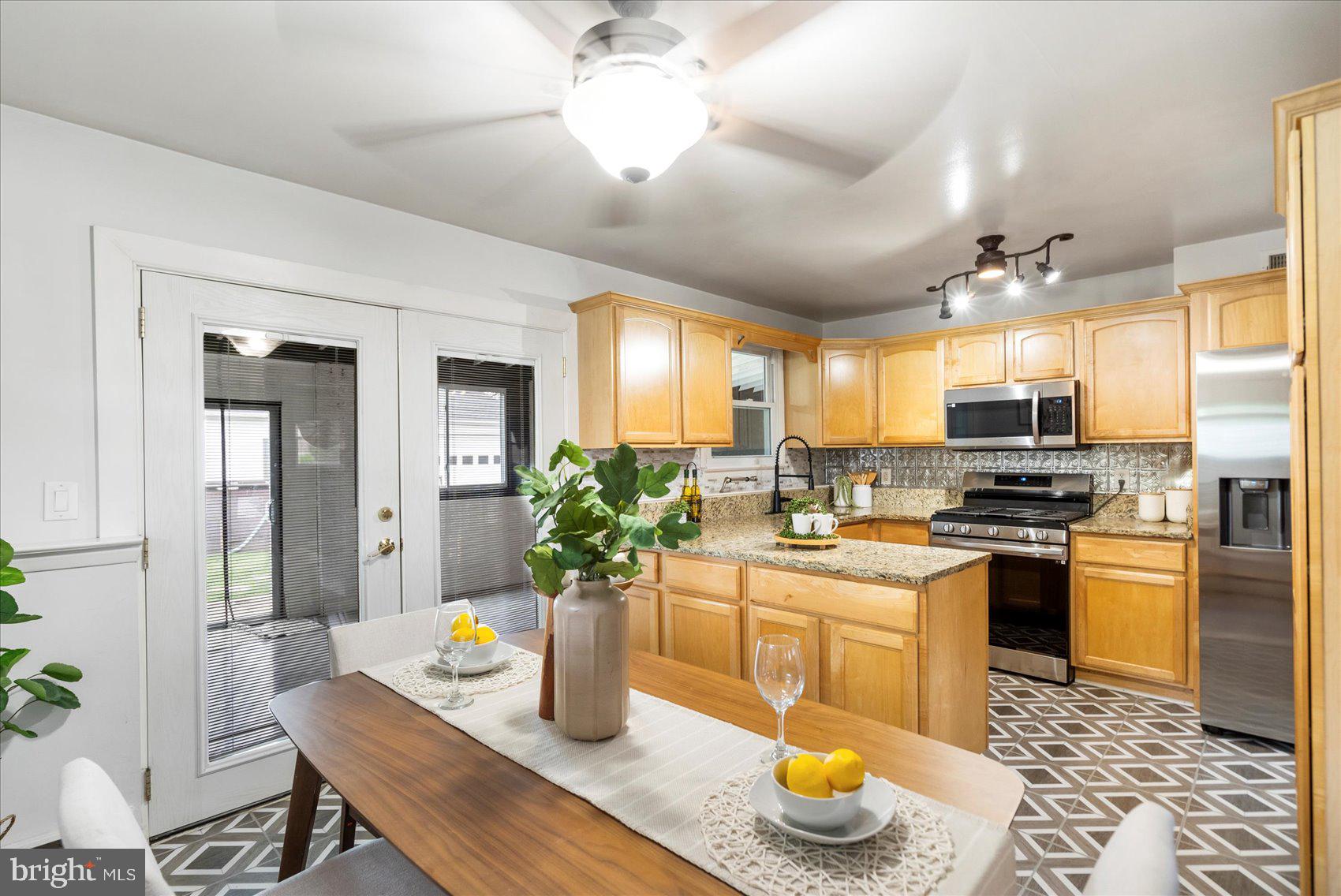 4103 LOCH LOMOND DRIVE