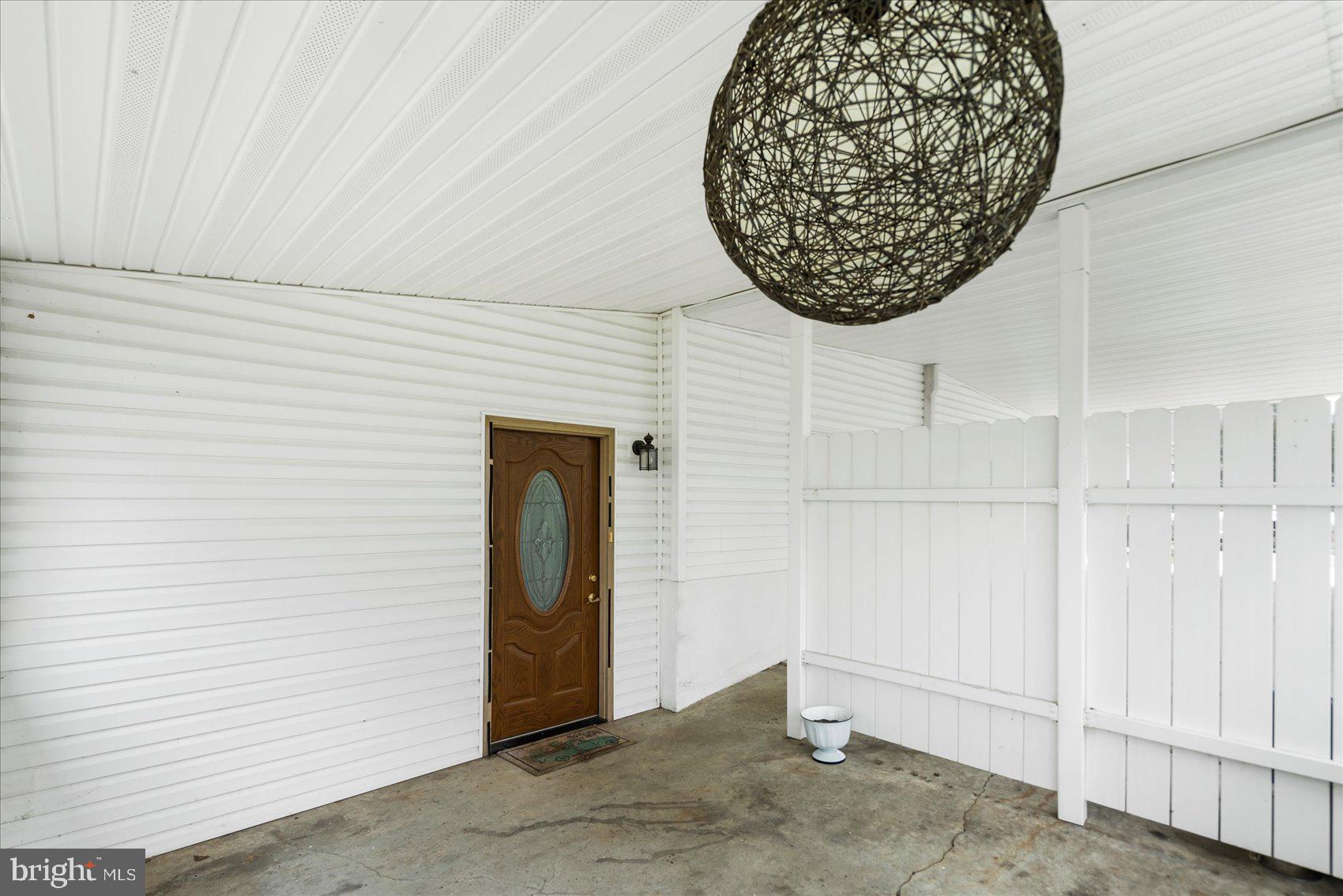 4103 LOCH LOMOND DRIVE