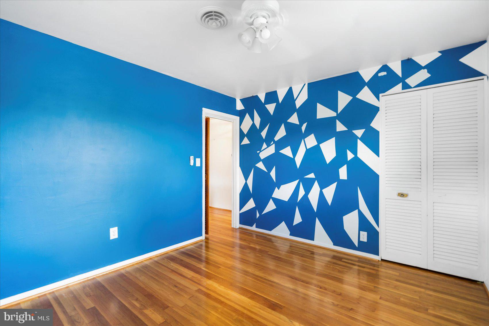 4103 LOCH LOMOND DRIVE