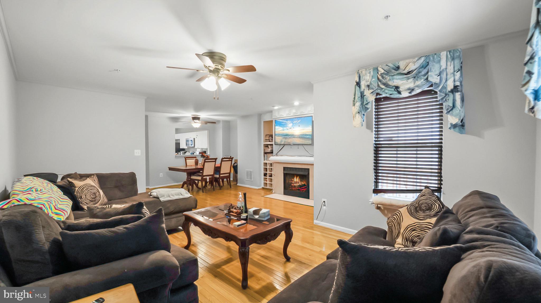 3903 RED DEER CIRCLE