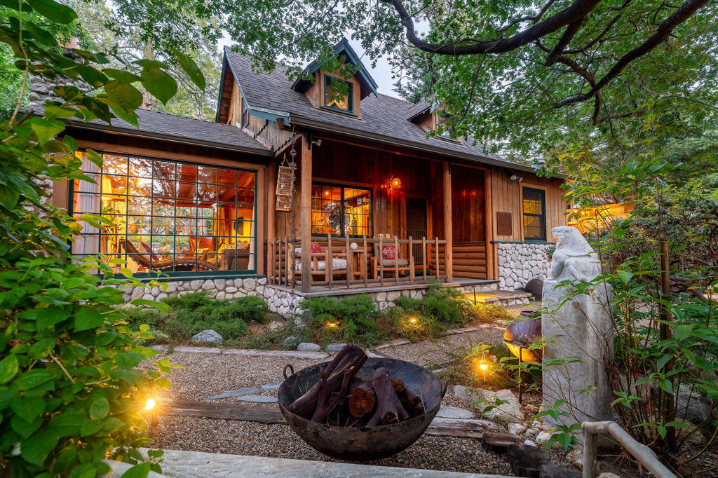25140 Rim Rock Road