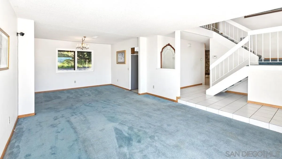 1904 Ventana Way