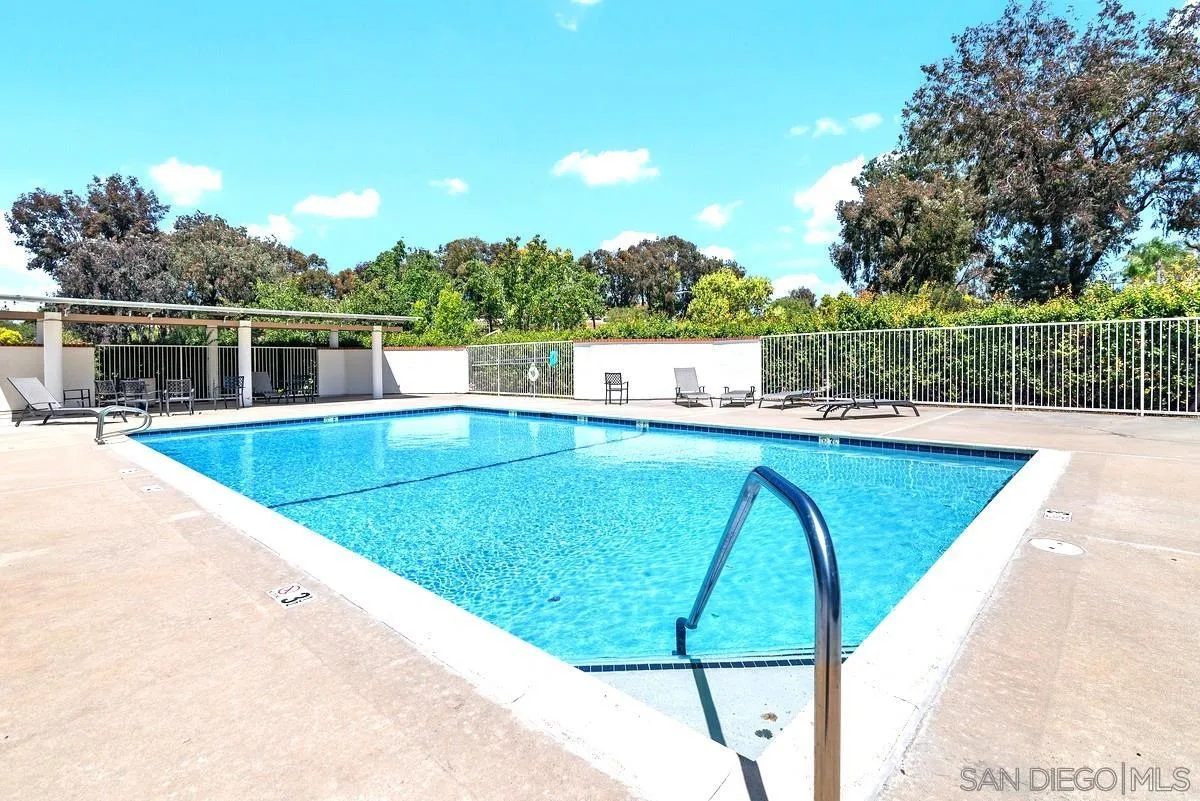 16120 Avenida Venusto Unit 17