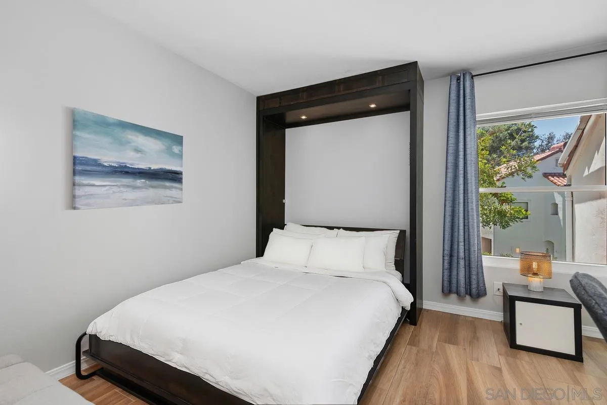16120 Avenida Venusto Unit 17
