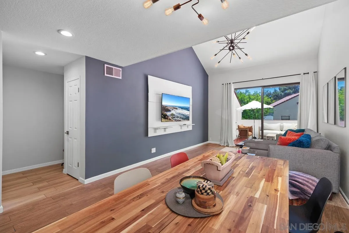 16120 Avenida Venusto Unit 17