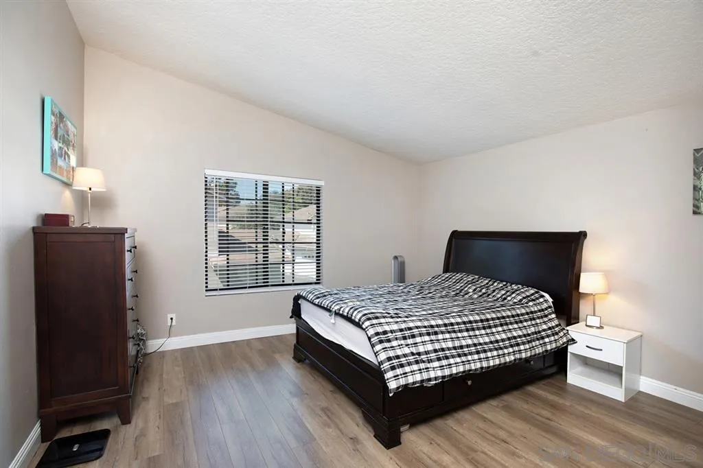 3949 Caminito Del Mar Surf