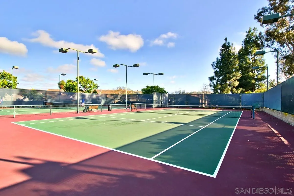 3949 Caminito Del Mar Surf