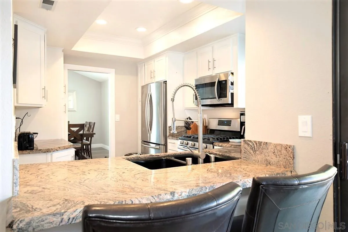 3949 Caminito Del Mar Surf