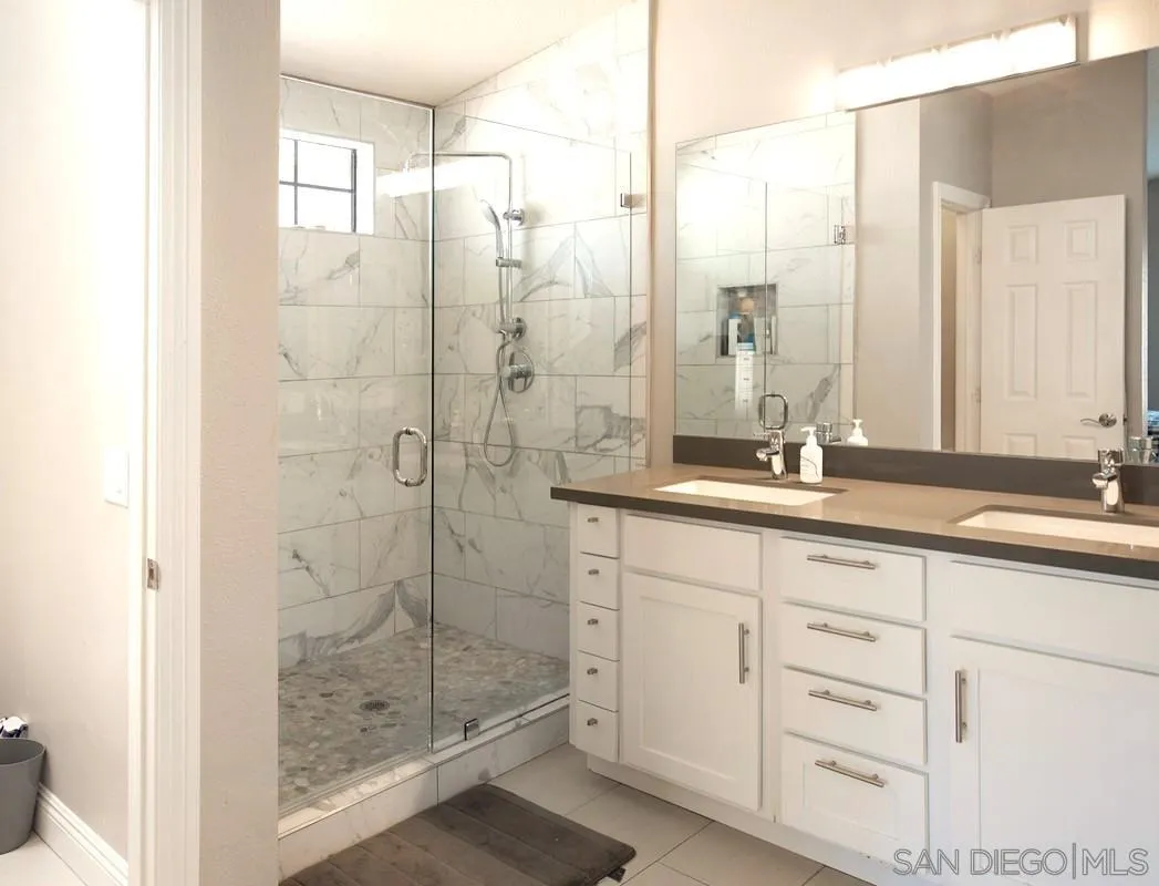 3949 Caminito Del Mar Surf