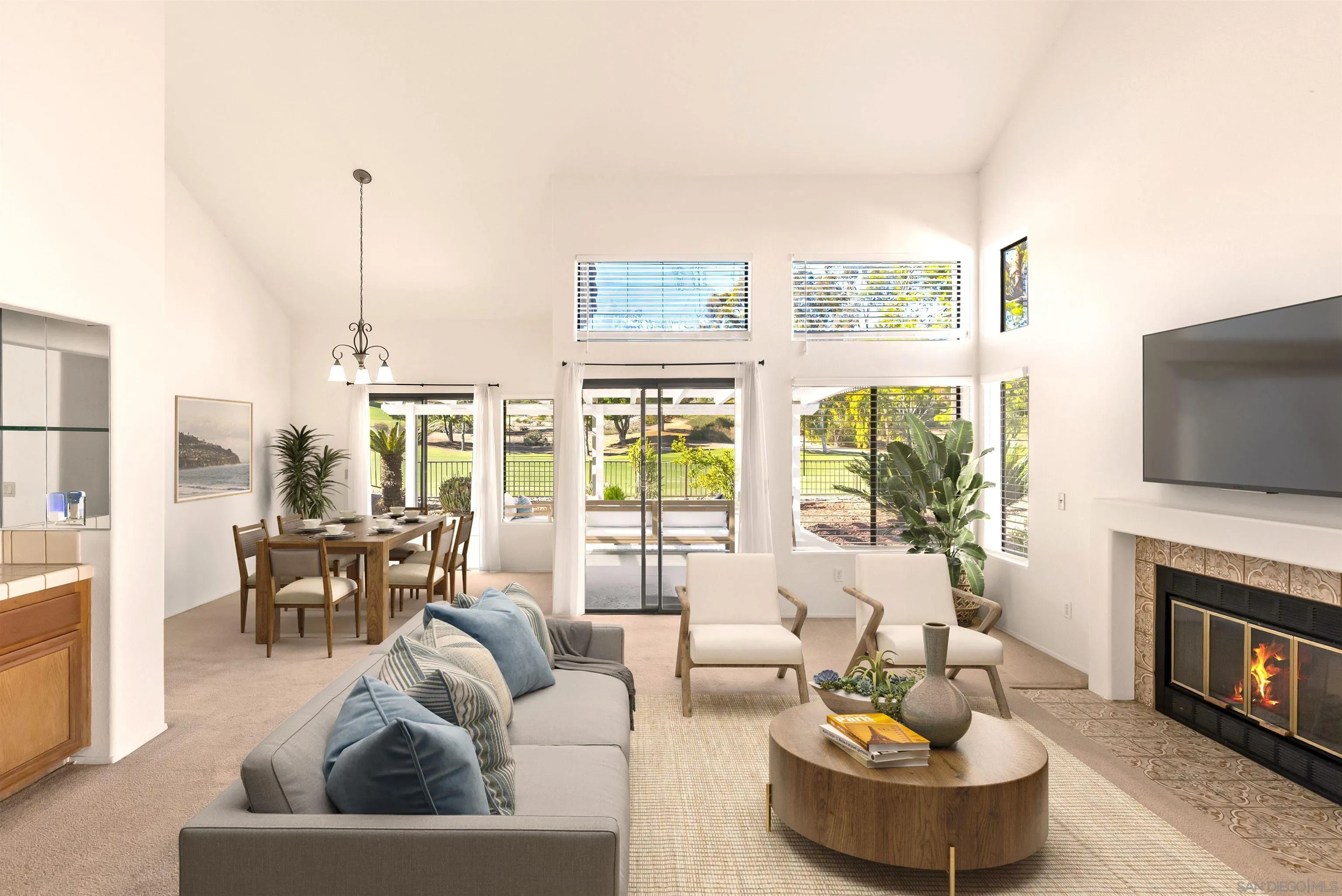 15928 Caminito Aire Puro