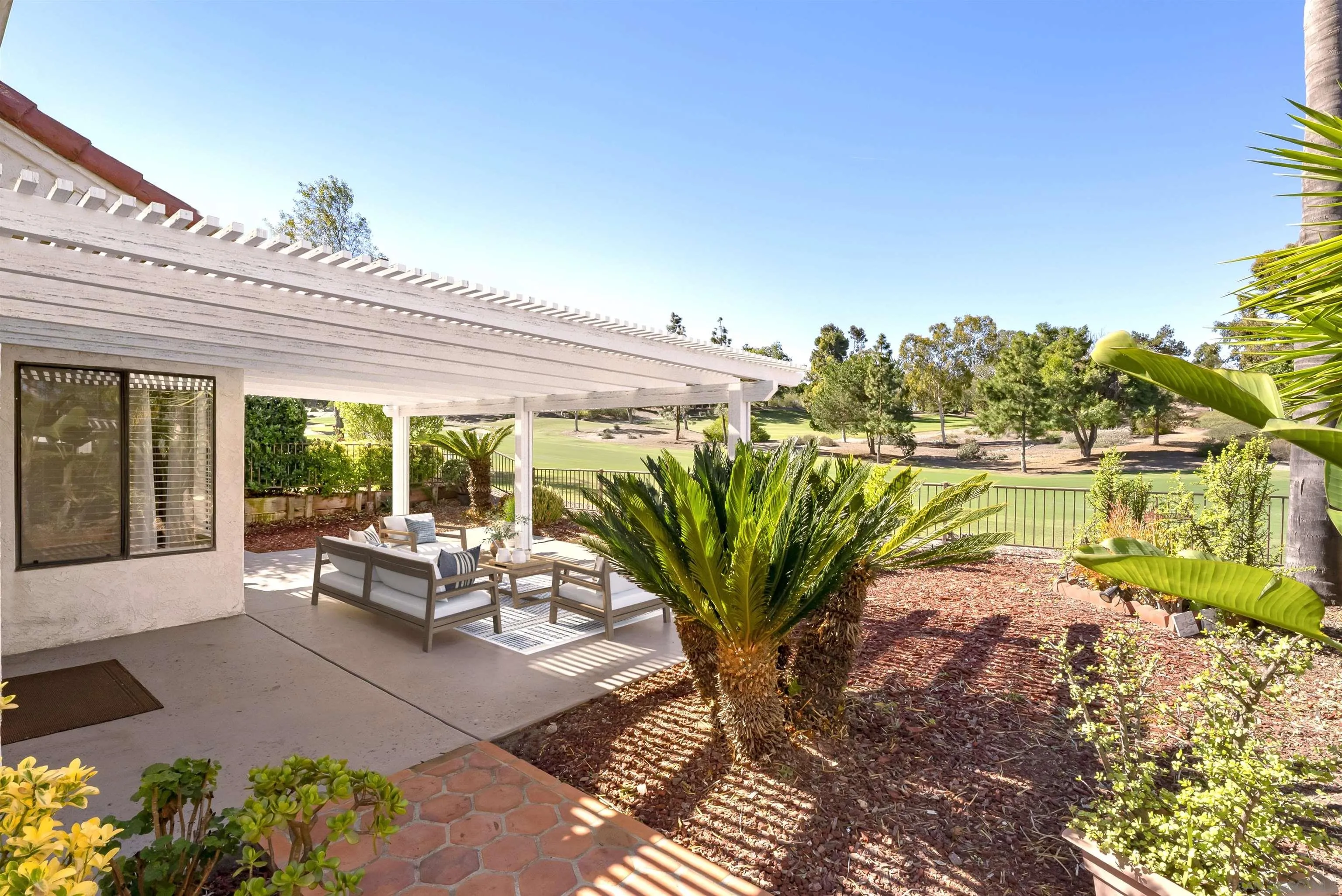 15928 Caminito Aire Puro