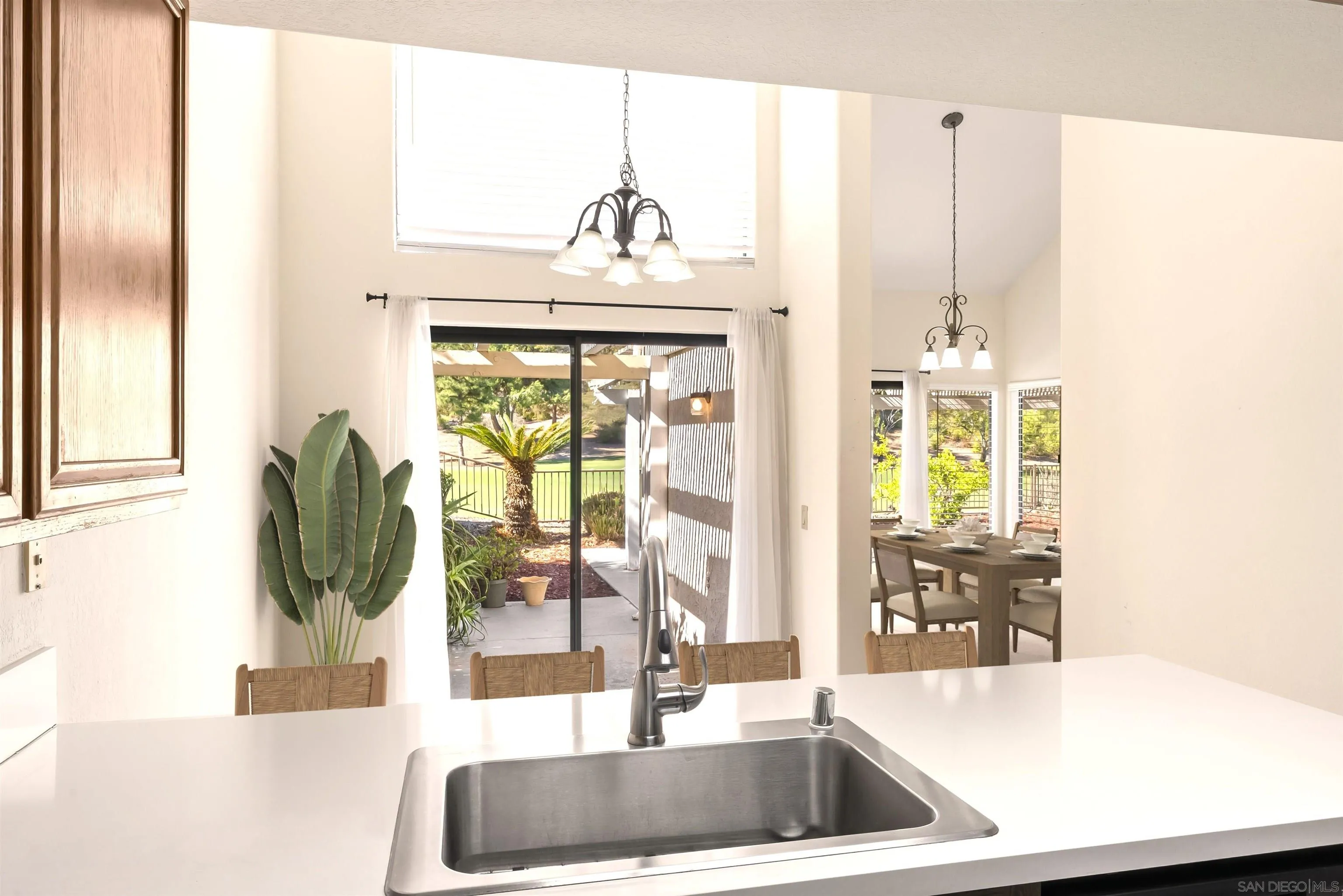 15928 Caminito Aire Puro