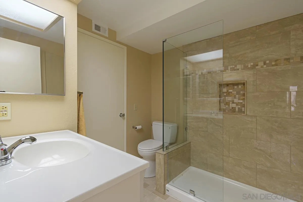 17710 Villamoura Dr