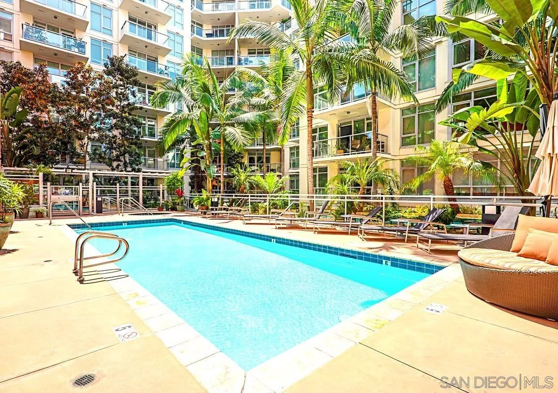 825 W Beech St Unit 301