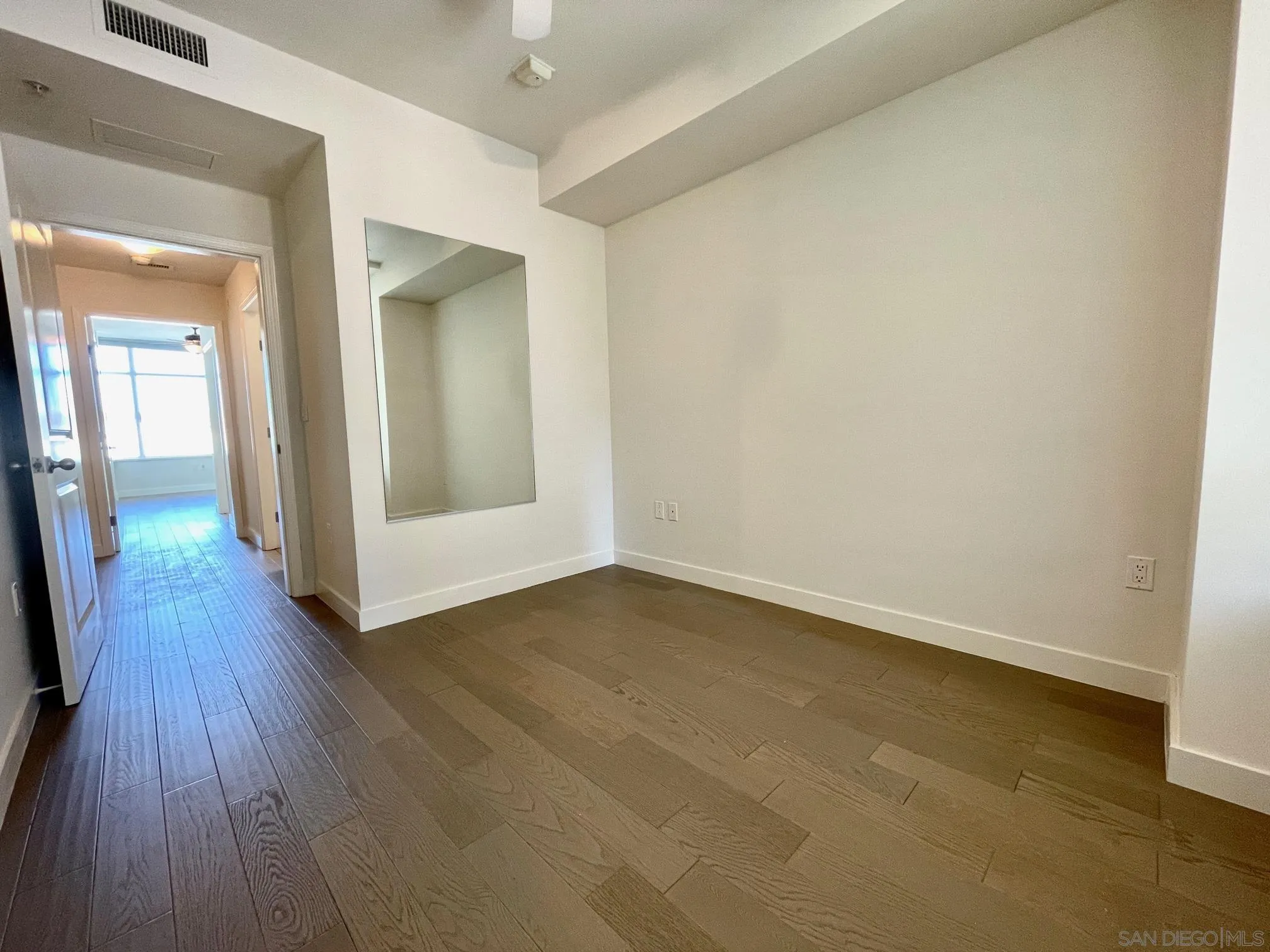 825 W Beech St Unit 301