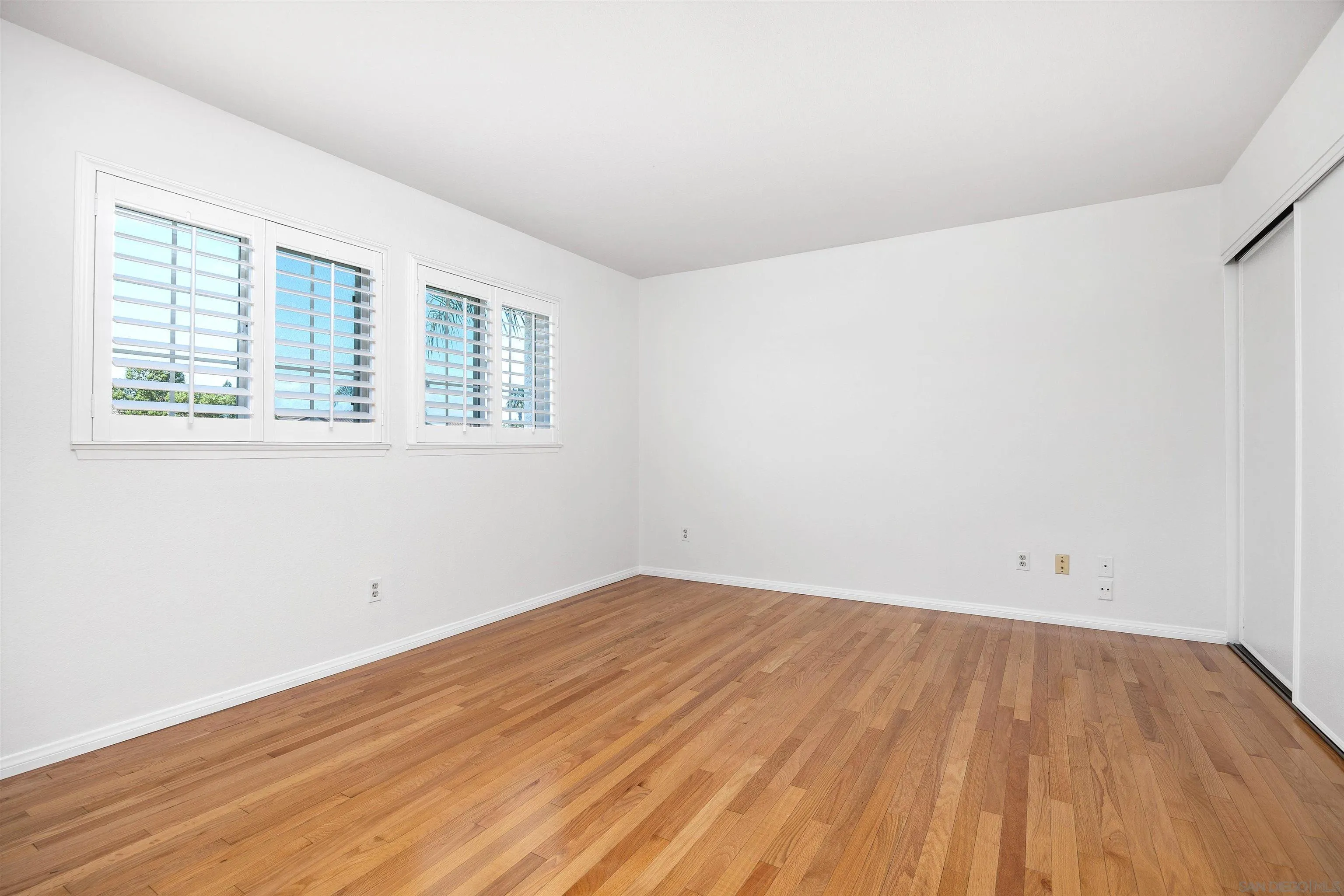 5228 Camino Playa Malaga