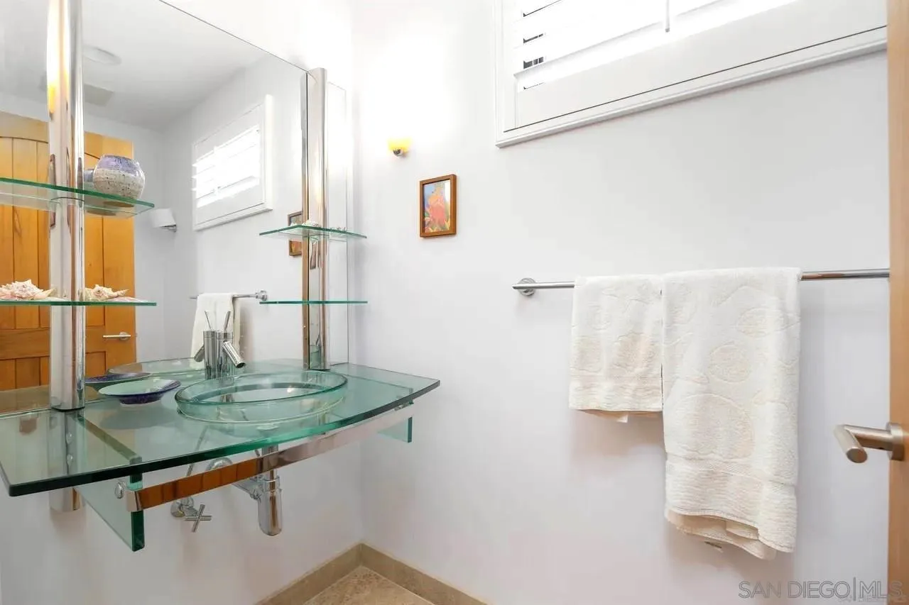 13024 Caminito Mar Villa