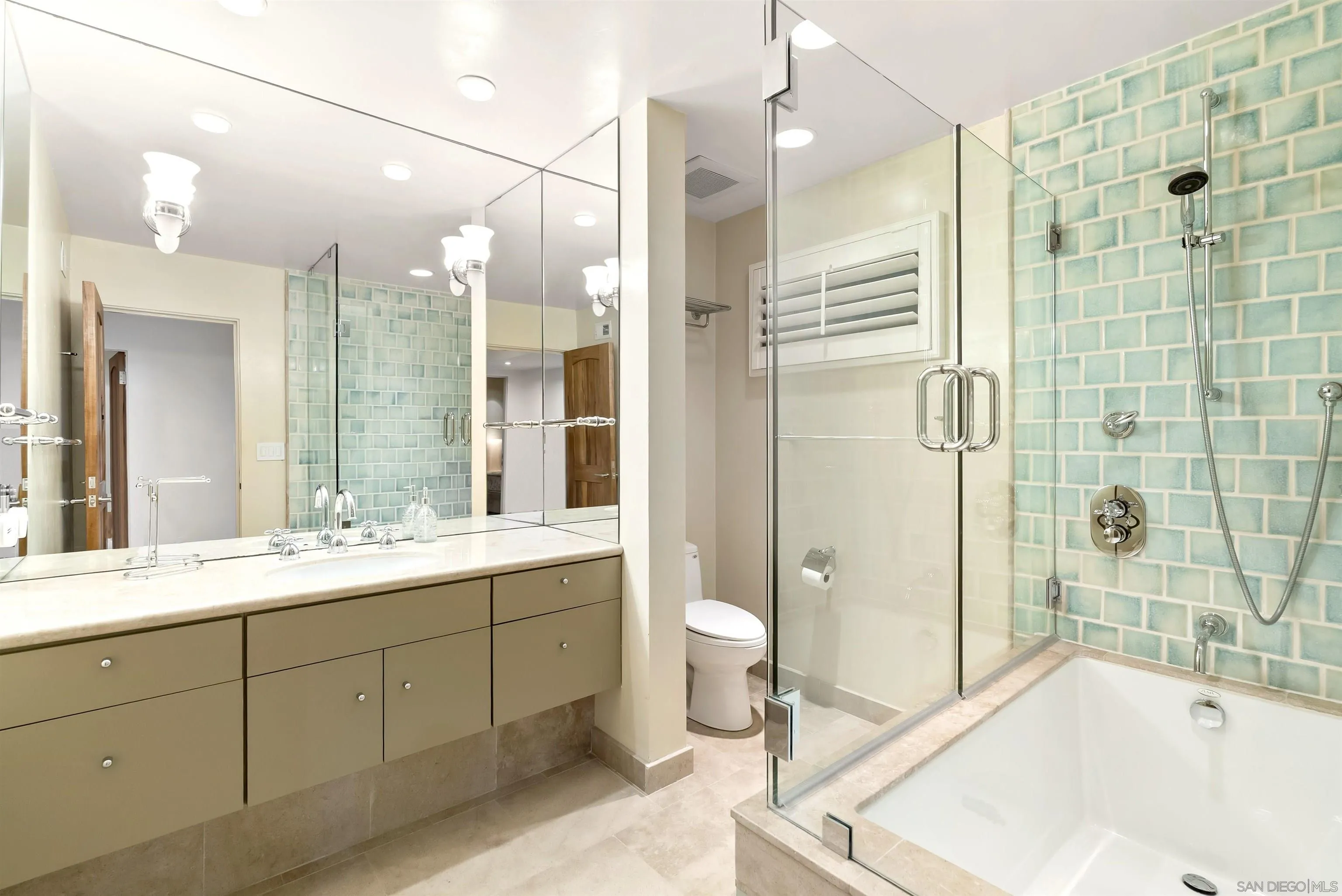 13024 Caminito Mar Villa