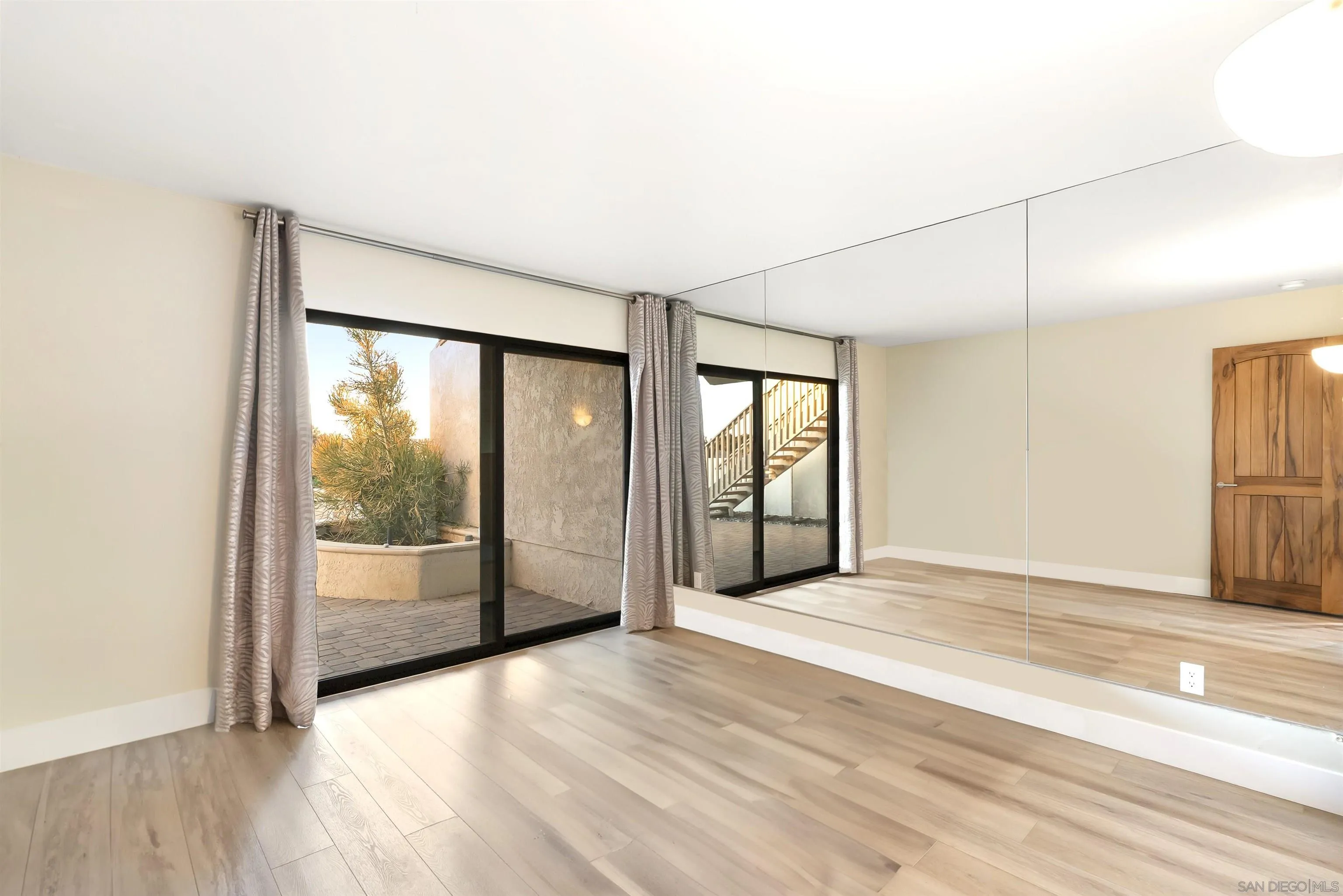 13024 Caminito Mar Villa