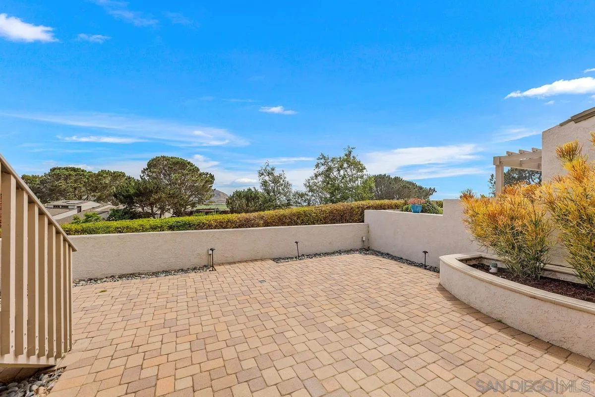 13024 Caminito Mar Villa