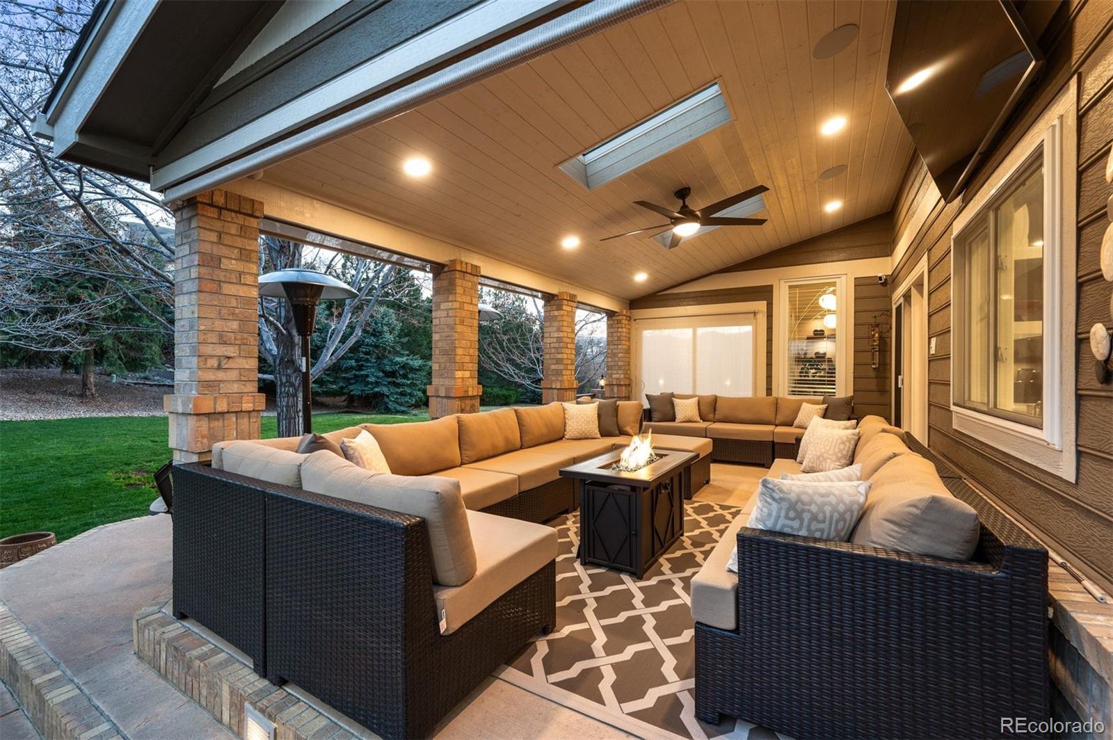 15946 W Ellsworth Lane