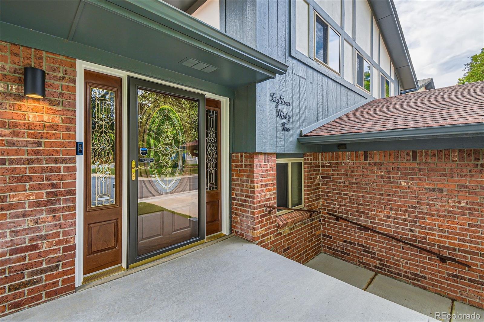 1832 S Yank Court