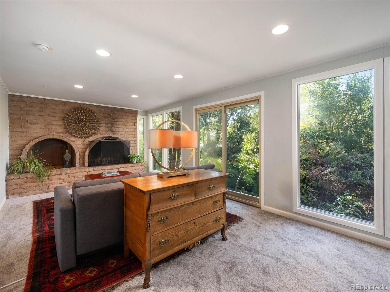755 Sunset Drive