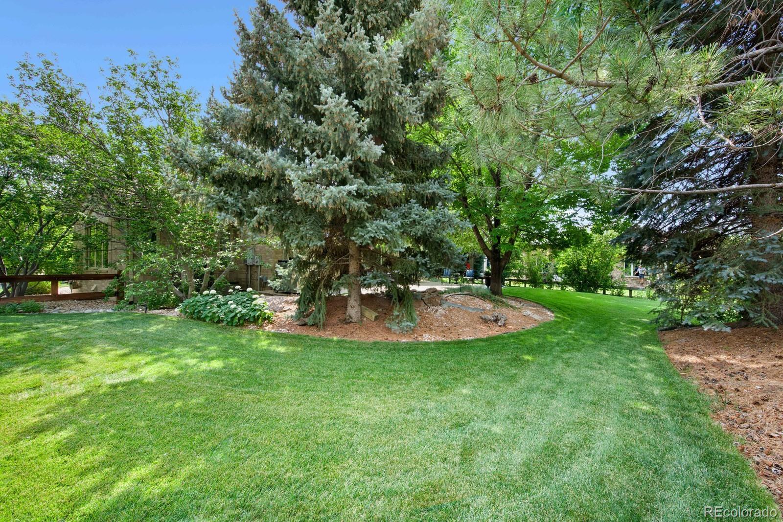 2385 S Yank Circle