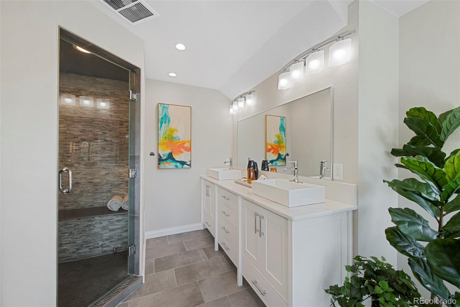 216 S Lookout Mountain Road