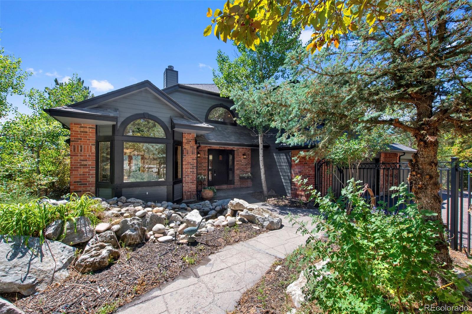 216 S Lookout Mountain Road