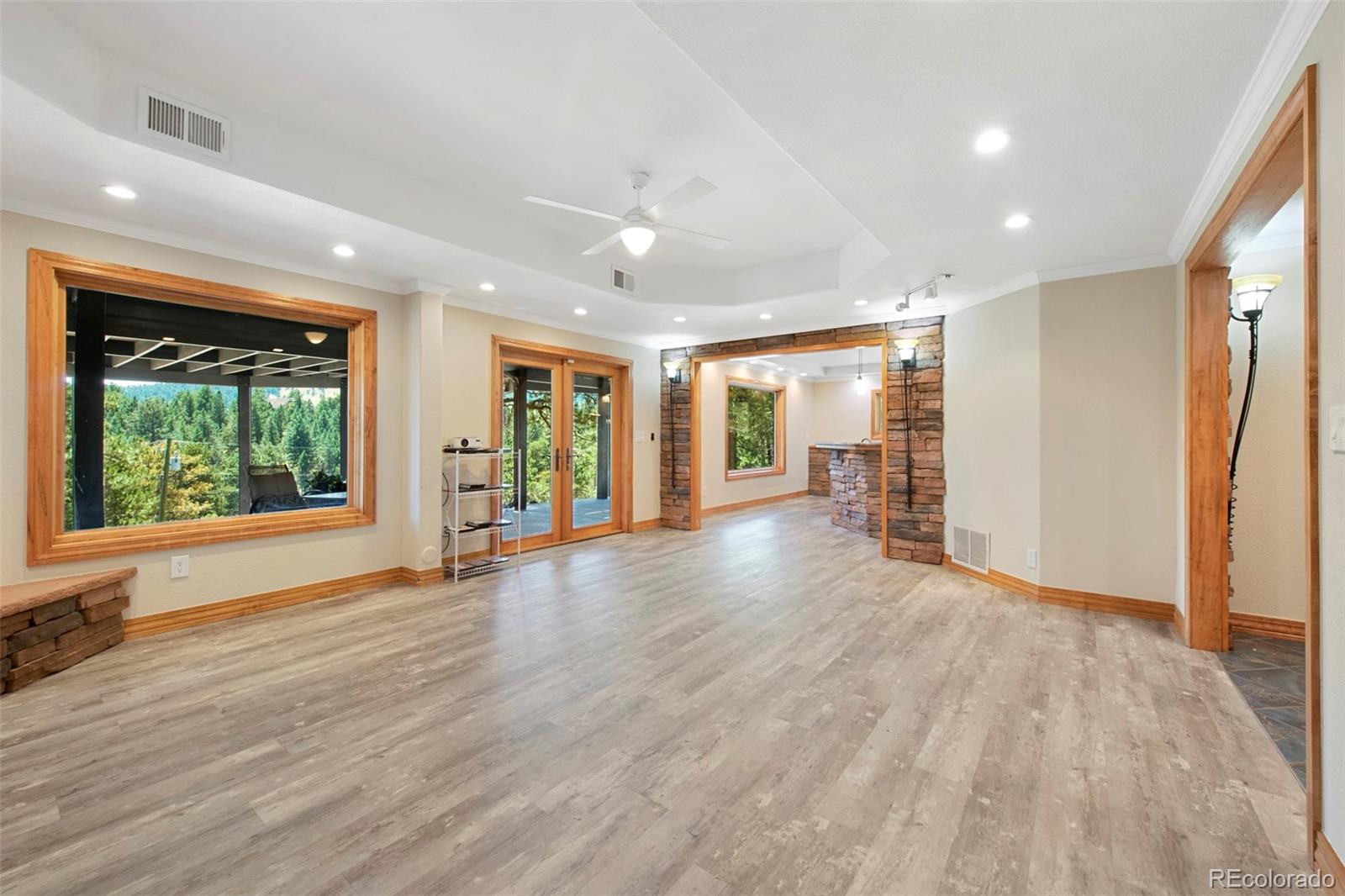 216 S Lookout Mountain Road