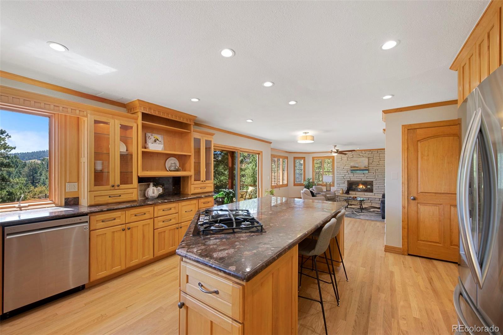 216 S Lookout Mountain Road