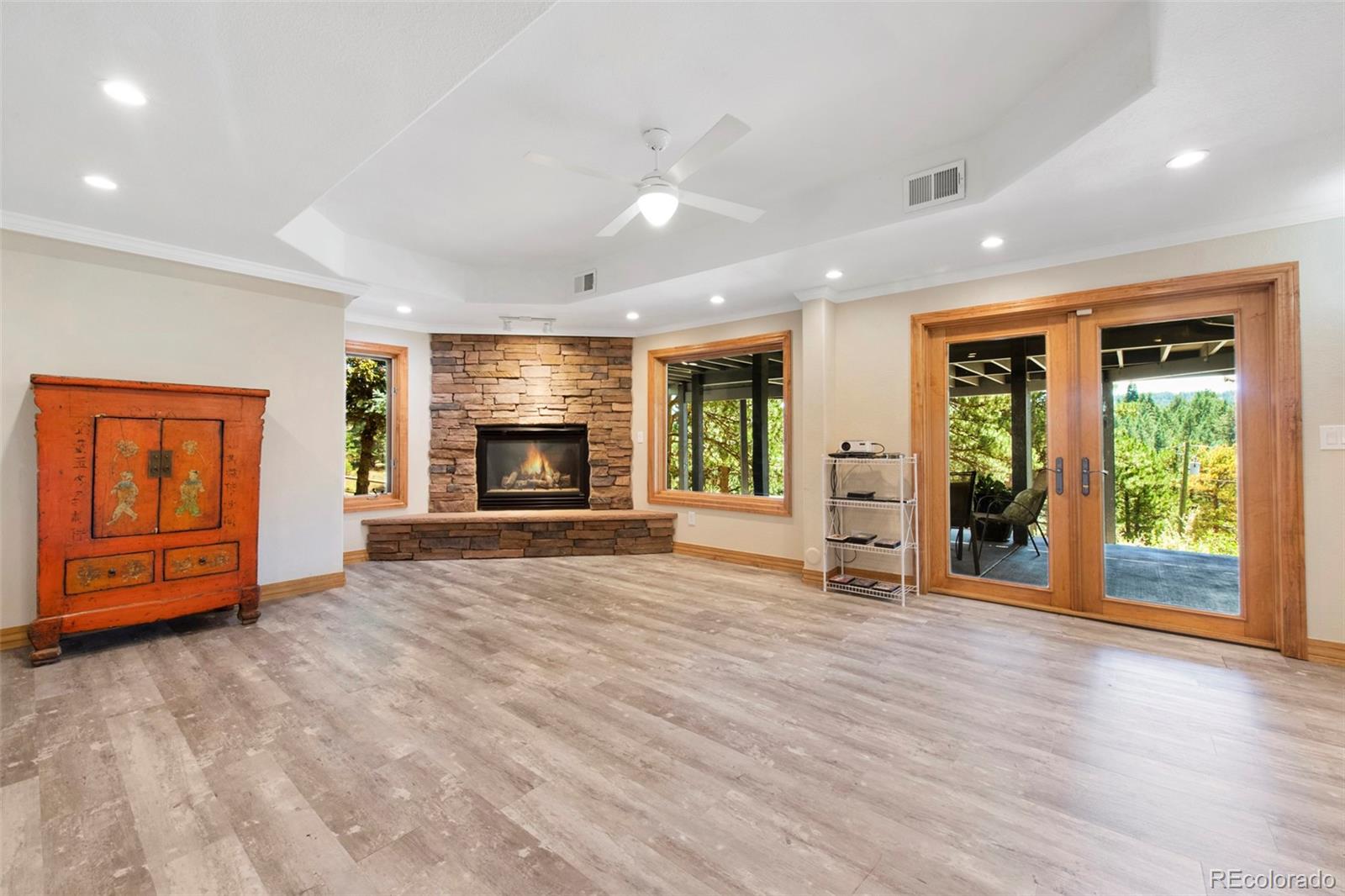 216 S Lookout Mountain Road