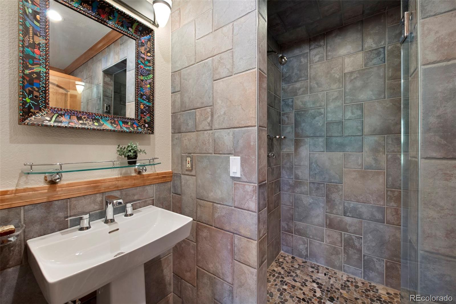 216 S Lookout Mountain Road