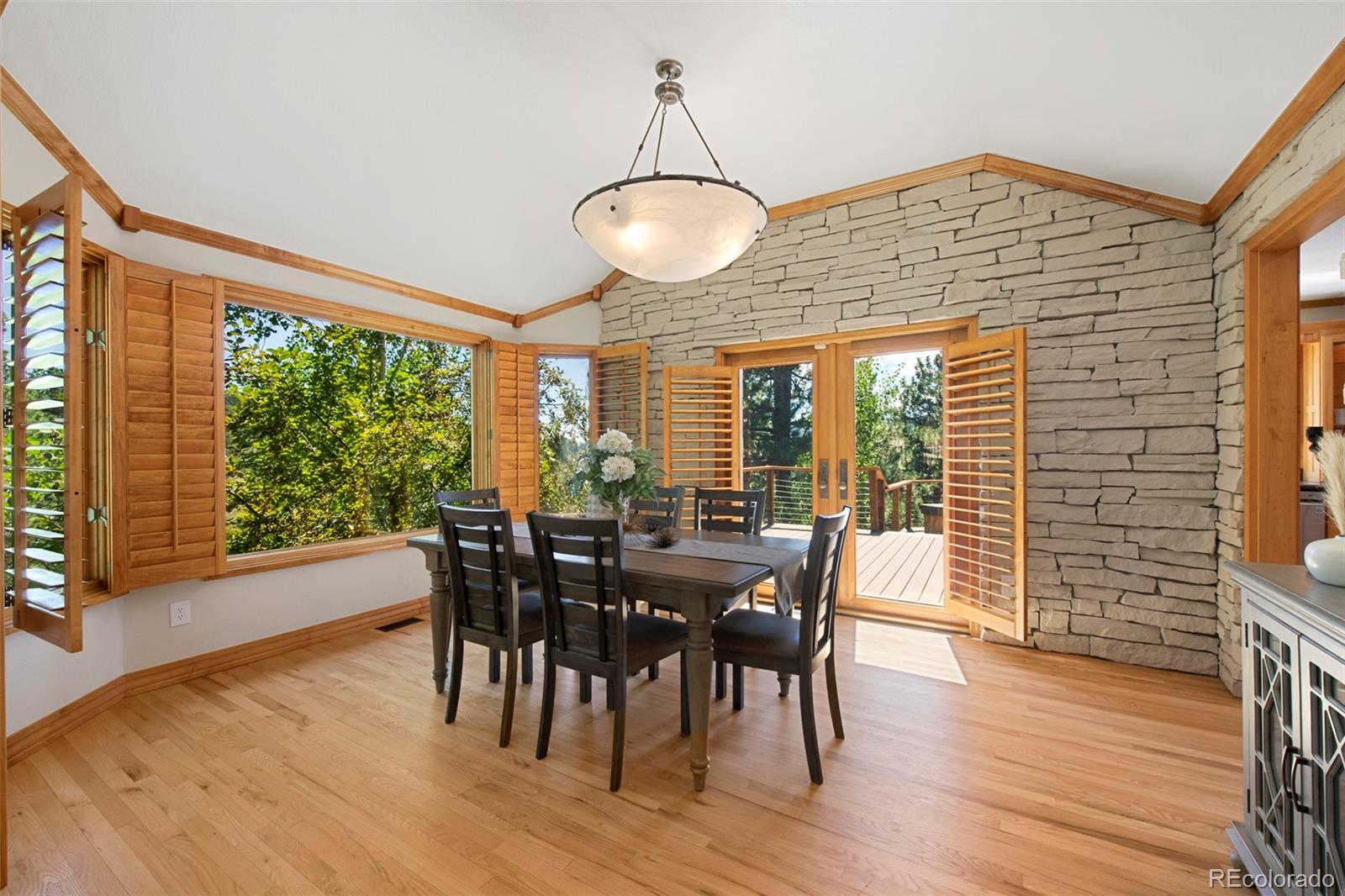 216 S Lookout Mountain Road