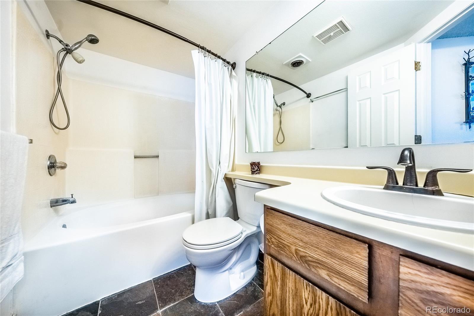 4206 S Eldridge Street Unit: 309