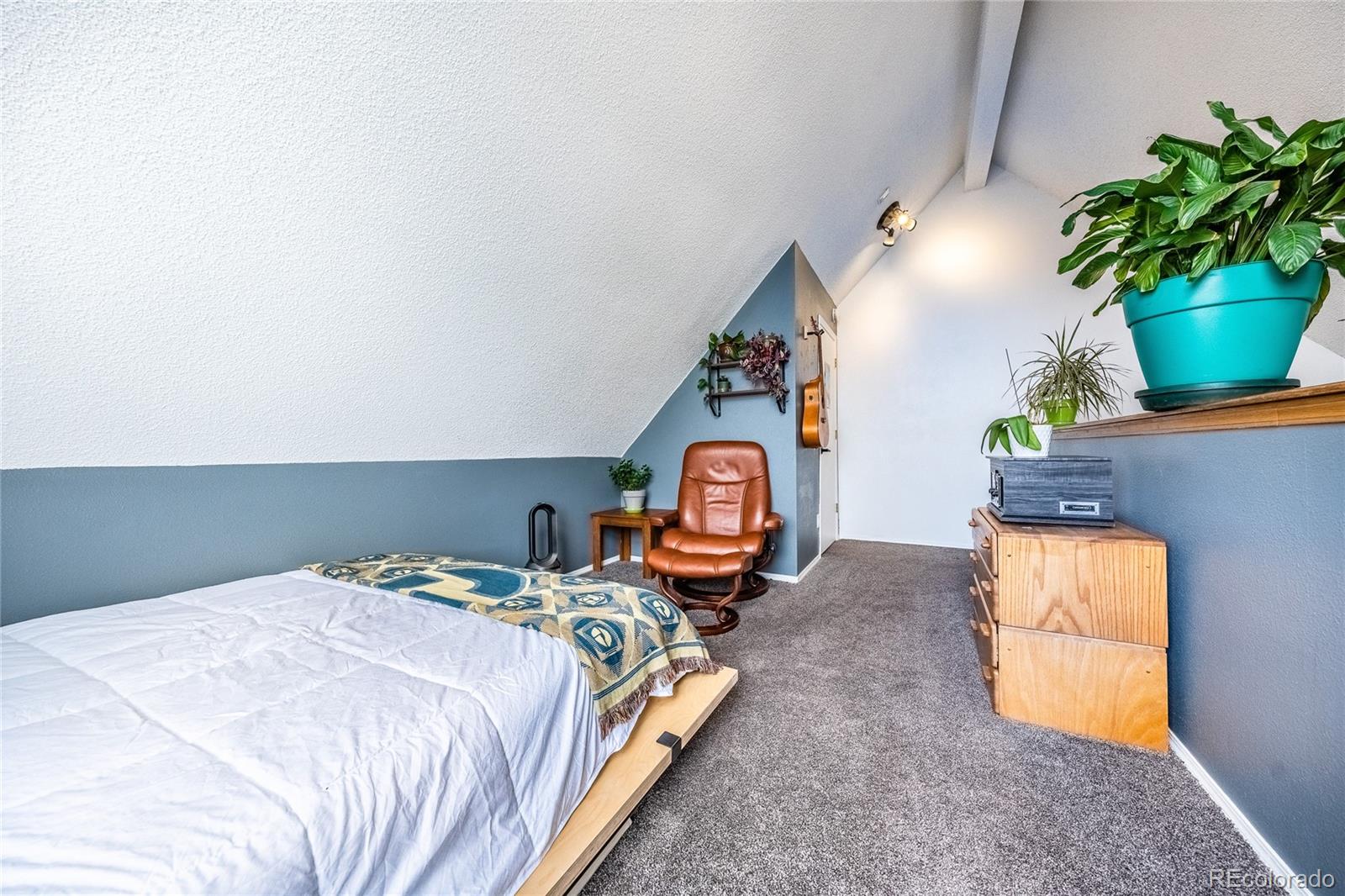 4206 S Eldridge Street Unit: 309