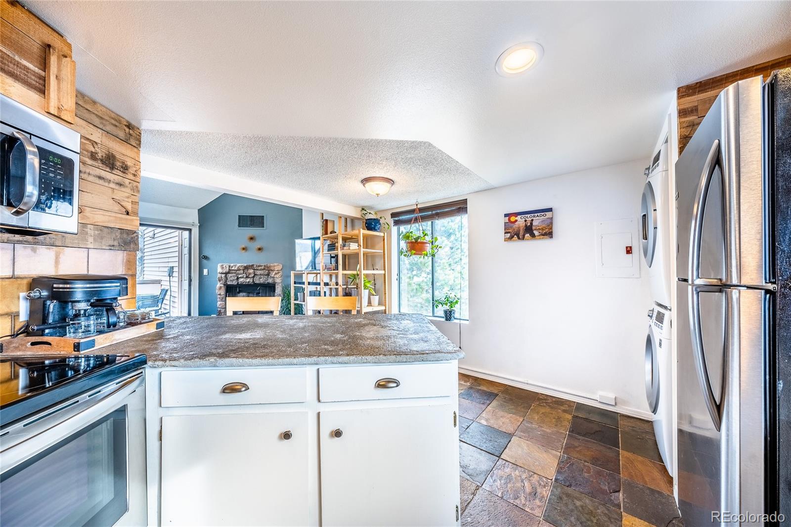 4206 S Eldridge Street Unit: 309