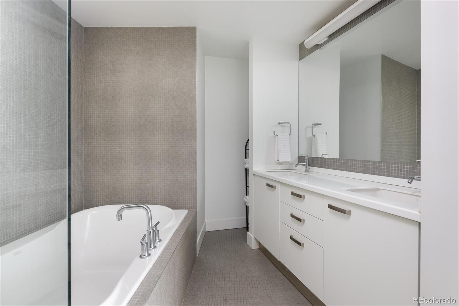 55 W 12th Avenue Unit: 211
