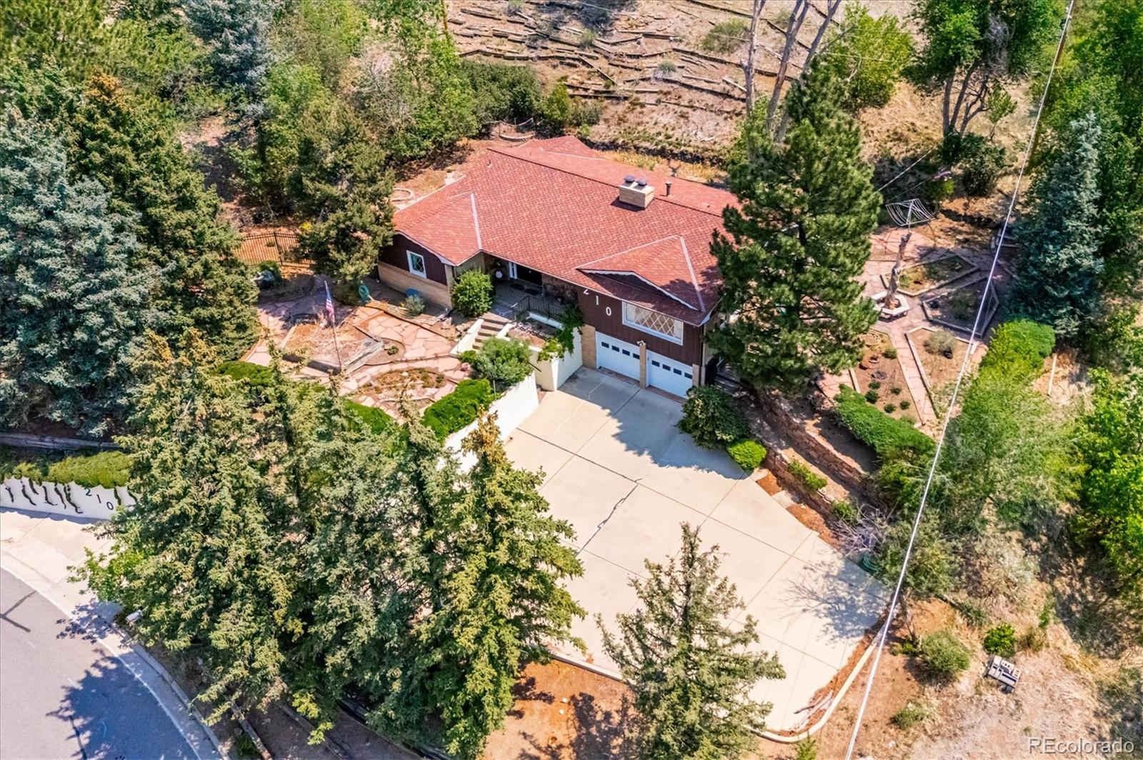 210 Lookout View Court