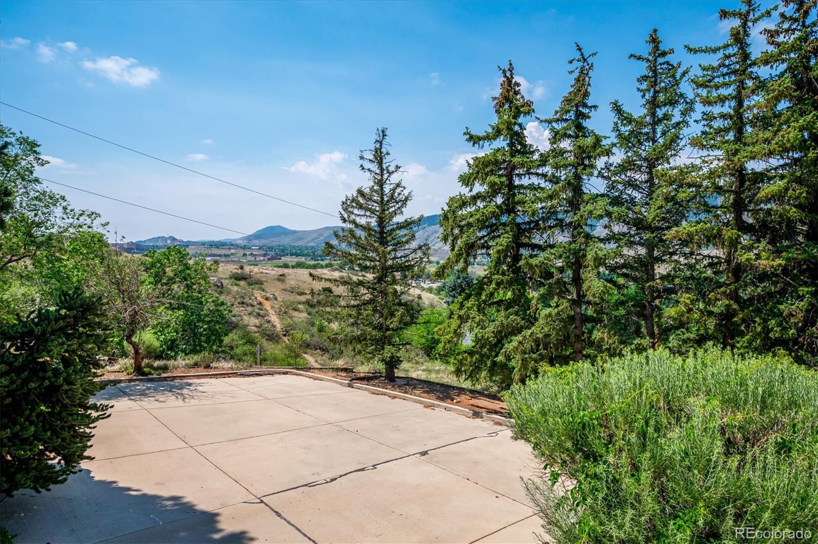 210 Lookout View Court