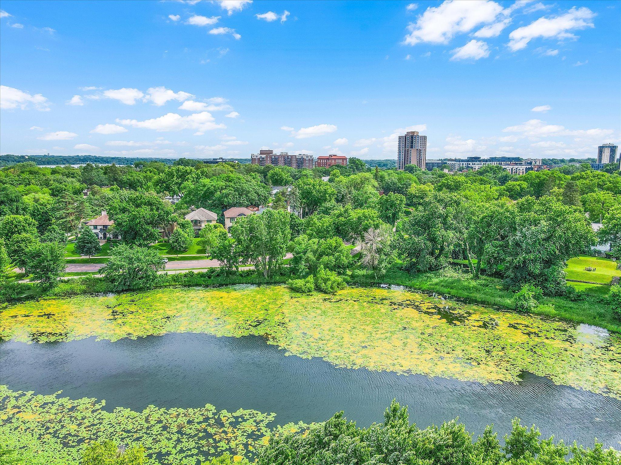 2716 Kenilworth Place