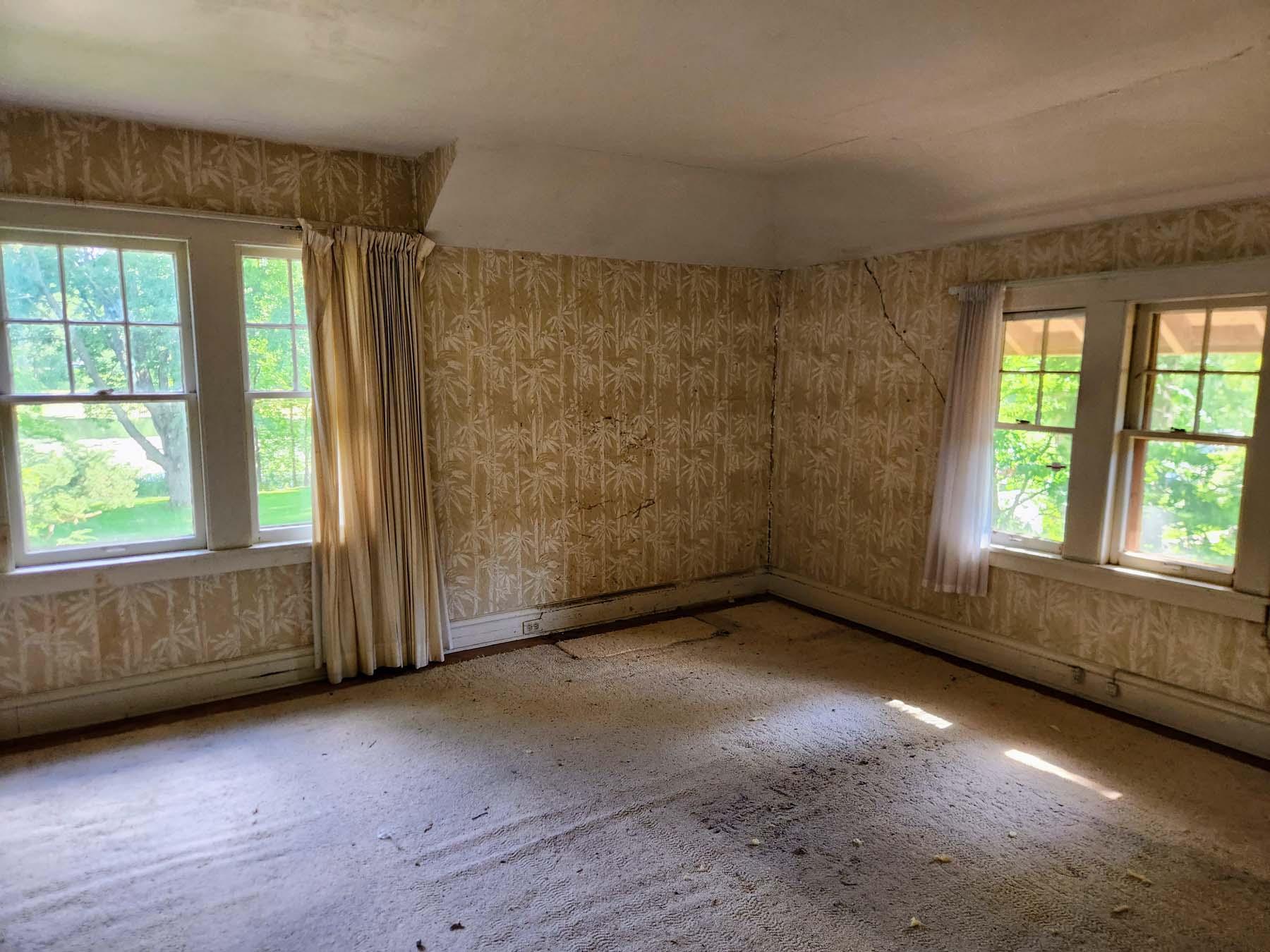 2716 Kenilworth Place